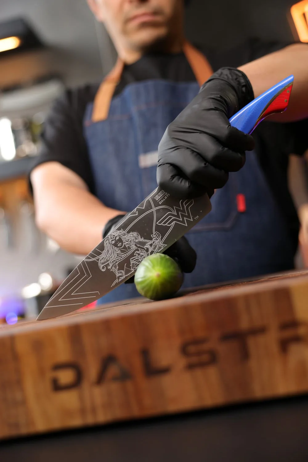 Chef's Knife 8" | Wonder Woman™ Edition | Dalstrong © - Image 5