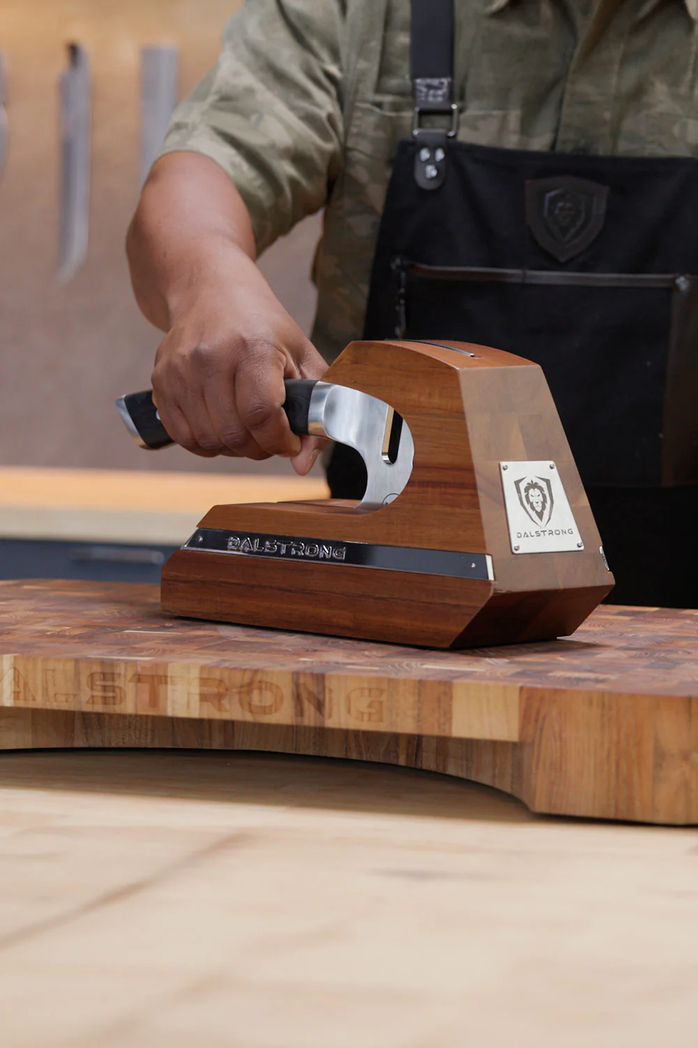 Meat Chopper 8" with Acacia Wood Stand | 'The Punisher' | Gladiator Series | NSF Certified | Dalstrong © - Image 13